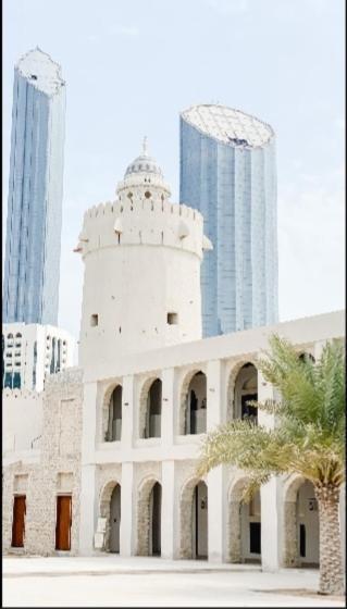 Corniche Street - Extremely Unique Room Abu Dhabi Exterior foto